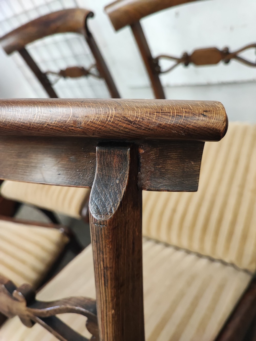 A pretty set of 4 Regency dining chairs. View VIII