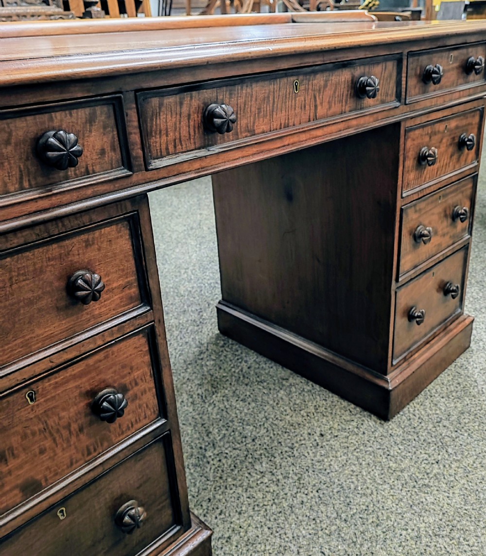 Quality Victorian mahogany pedestal desk. View XVII
