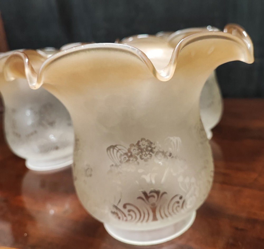superb Antique brass standard oil lamp. View XV