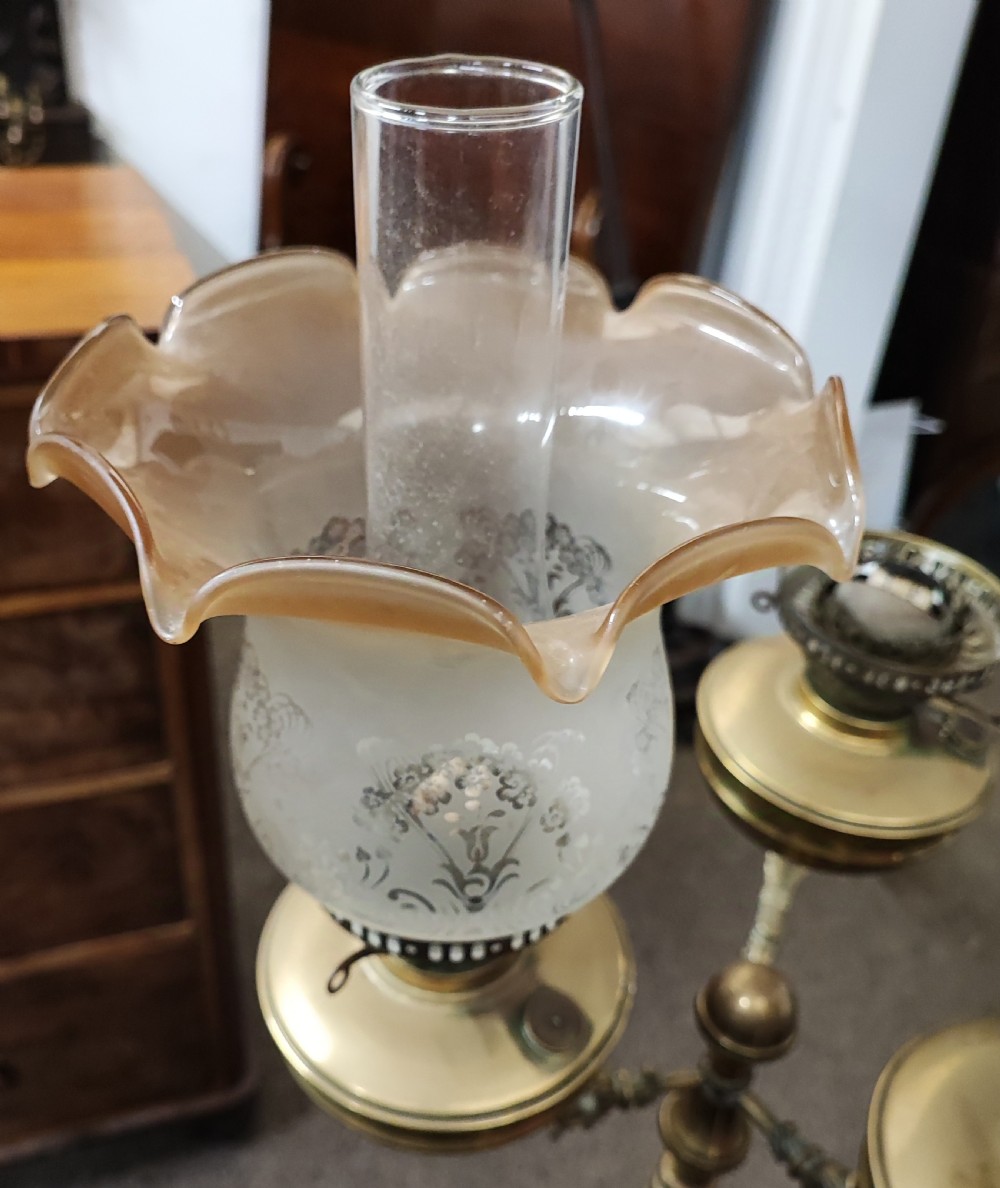 superb Antique brass standard oil lamp. View XXII