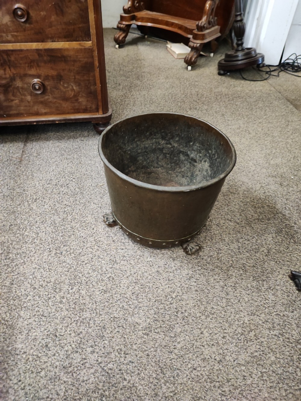 19c copper riveted log bucket View V