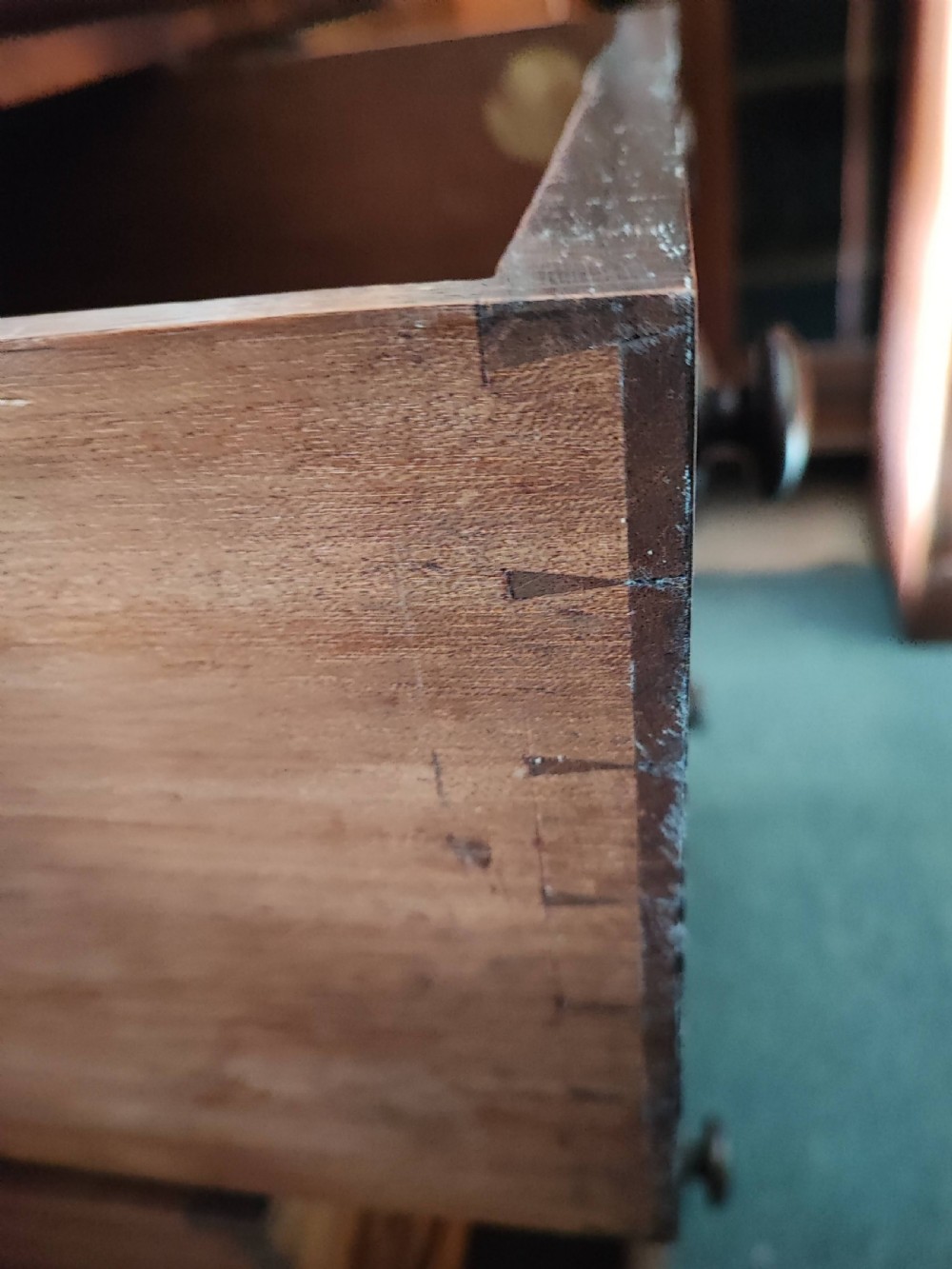 Quality Victorian mahogany chest of drawers. View IV