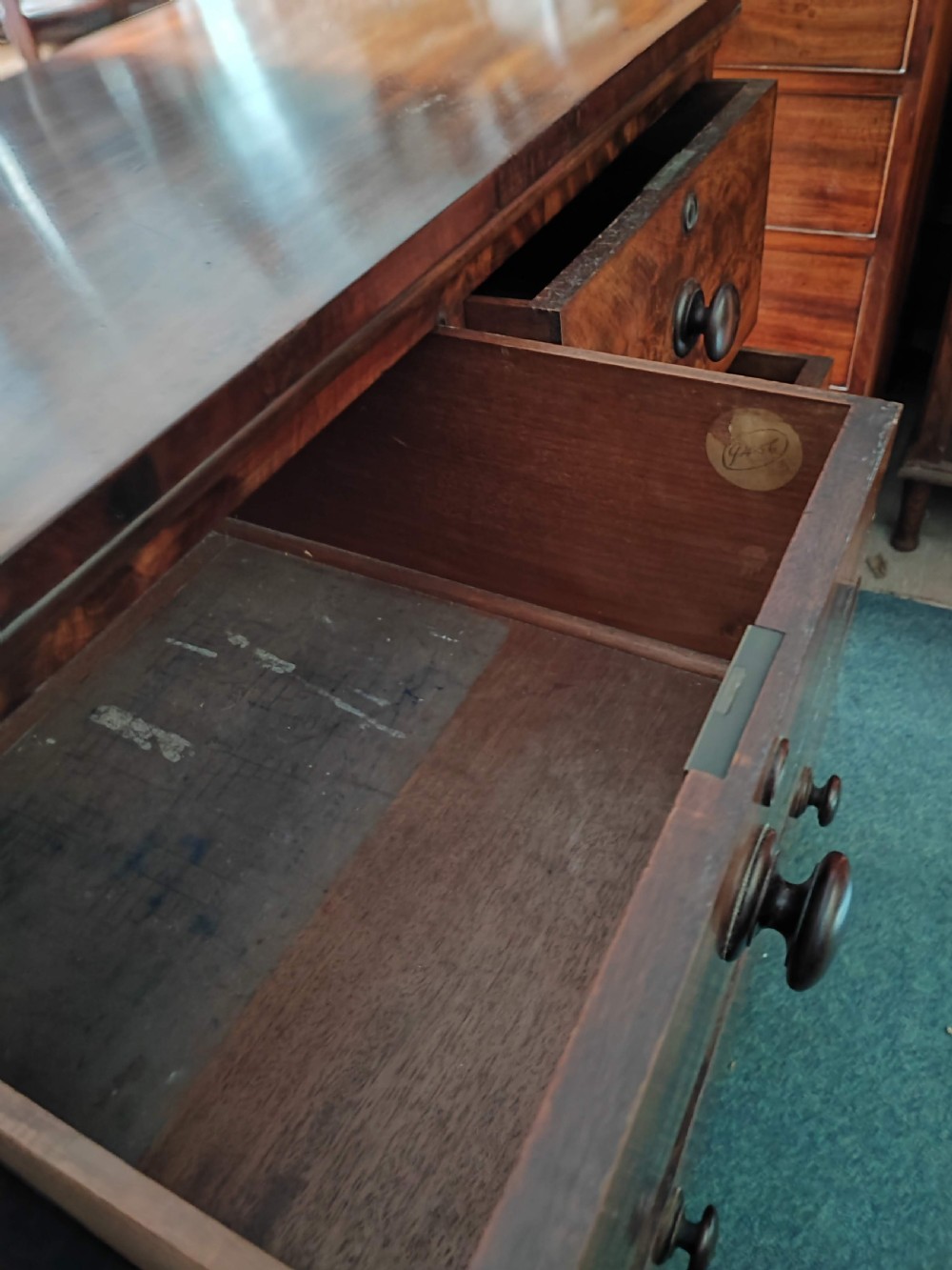 Quality Victorian mahogany chest of drawers. View XI