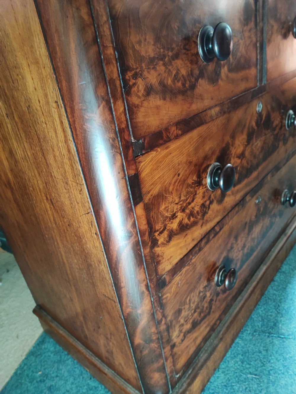 Quality Victorian mahogany chest of drawers. View XII