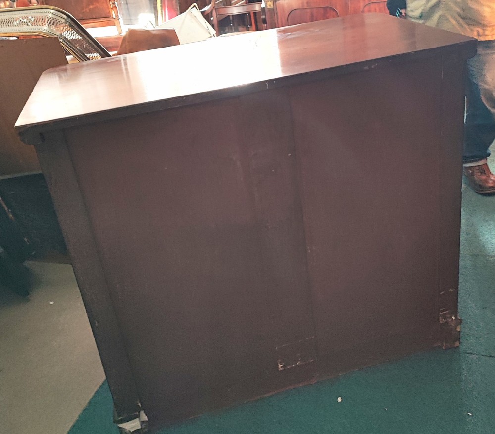 Quality Victorian mahogany chest of drawers. View XIII