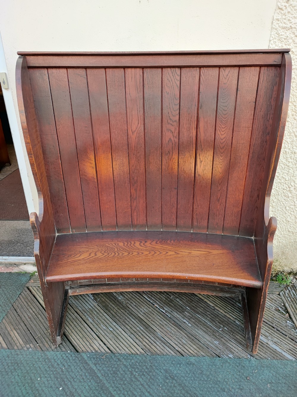 Antique oak, small tavern settle.