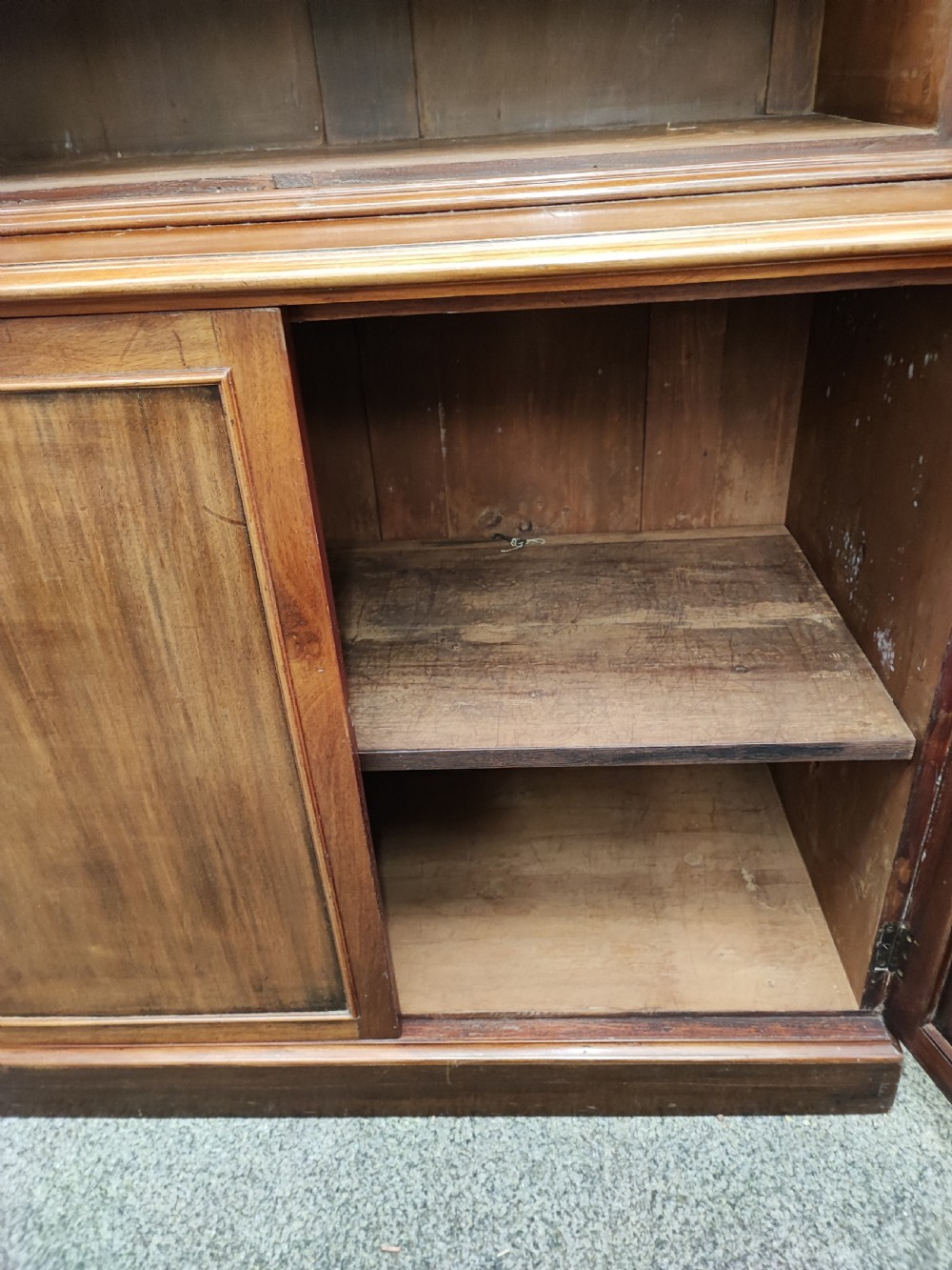 Antique mahogany breakfront bookcase in the George III style. View X