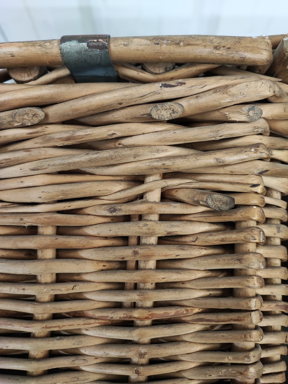 Antique willow log or laundry basket,of a large size. View III