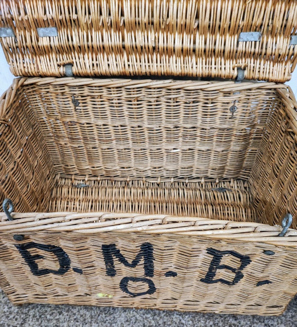 Antique willow log or laundry basket,of a large size. View IX