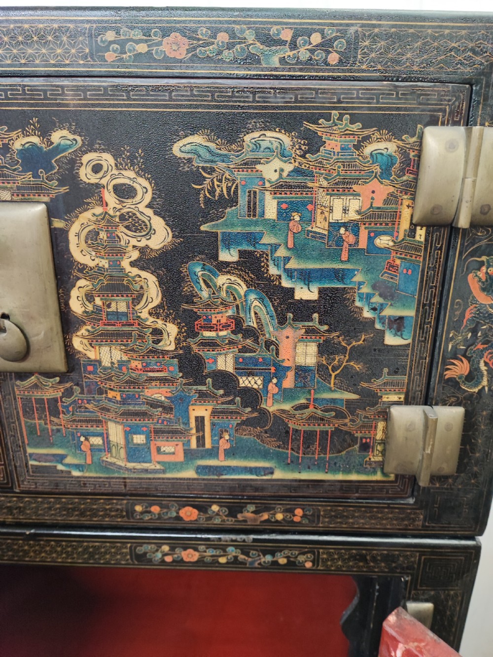 A fine antique Chinese lacquered 6 door robe cabinet  View VI