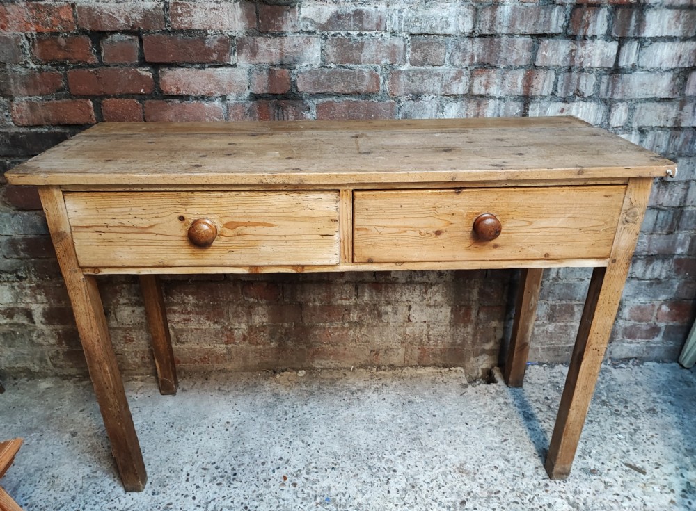 Antique,small pine cottage dresser. View IV