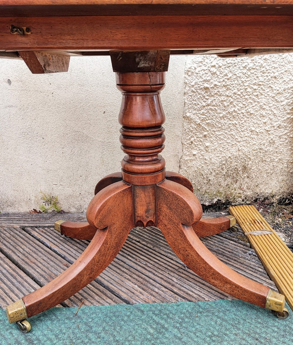 A fine pair of Regency mahogany side tables. View VII