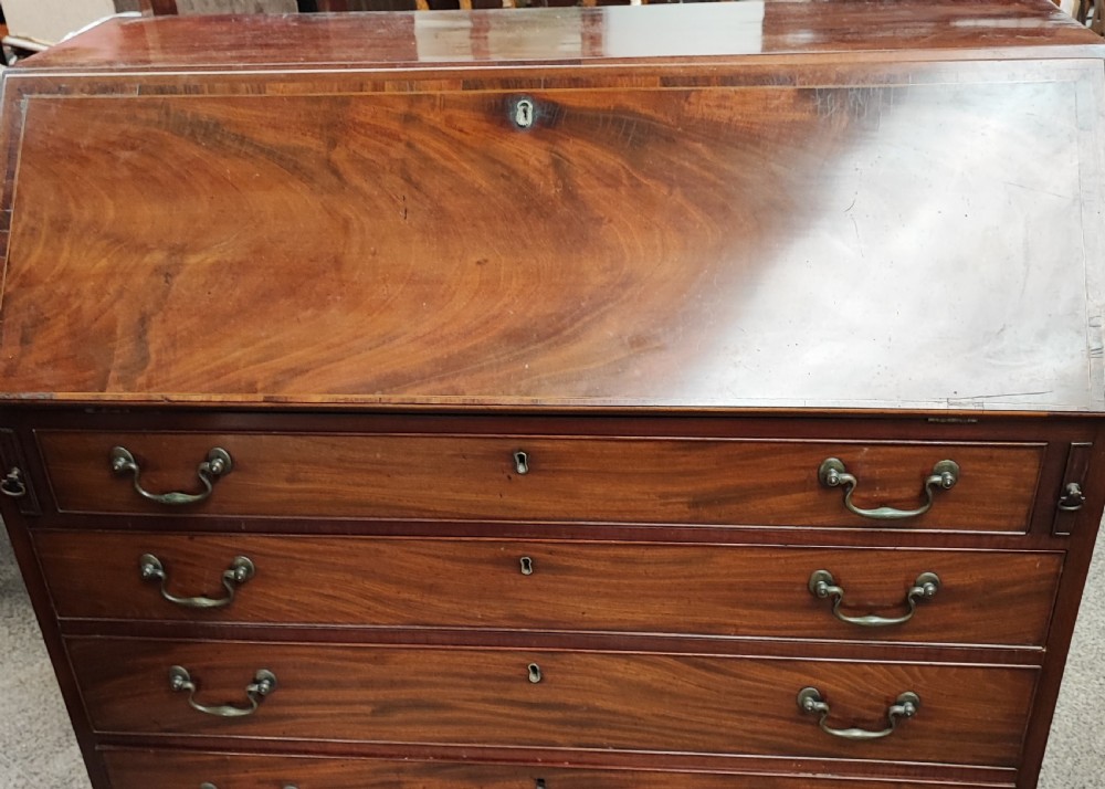 A quality Georgian mahogany bureau. View II