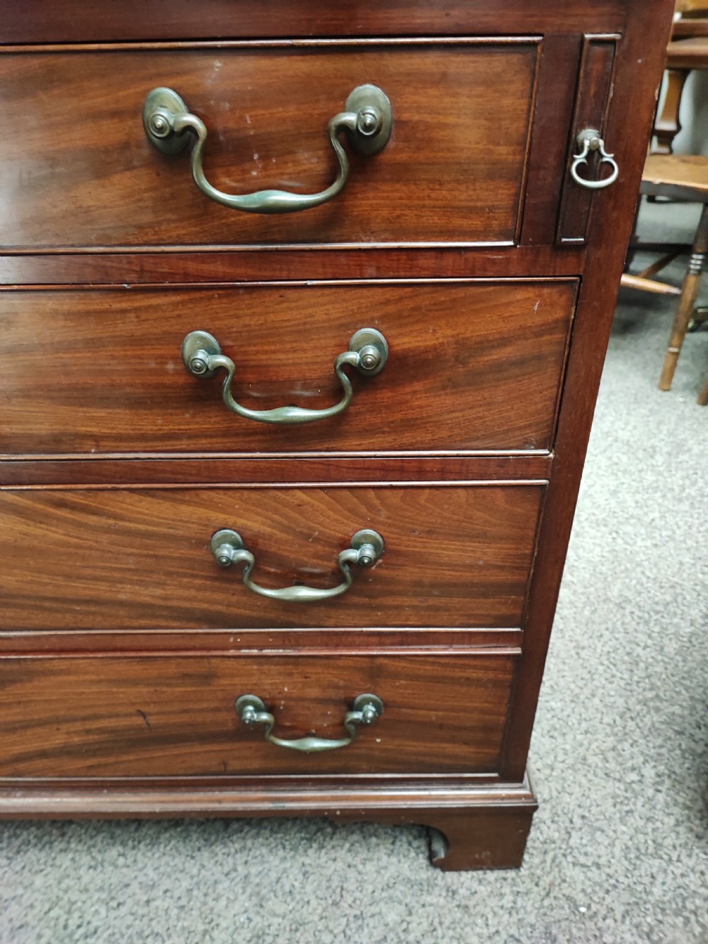 A quality Georgian mahogany bureau. View III