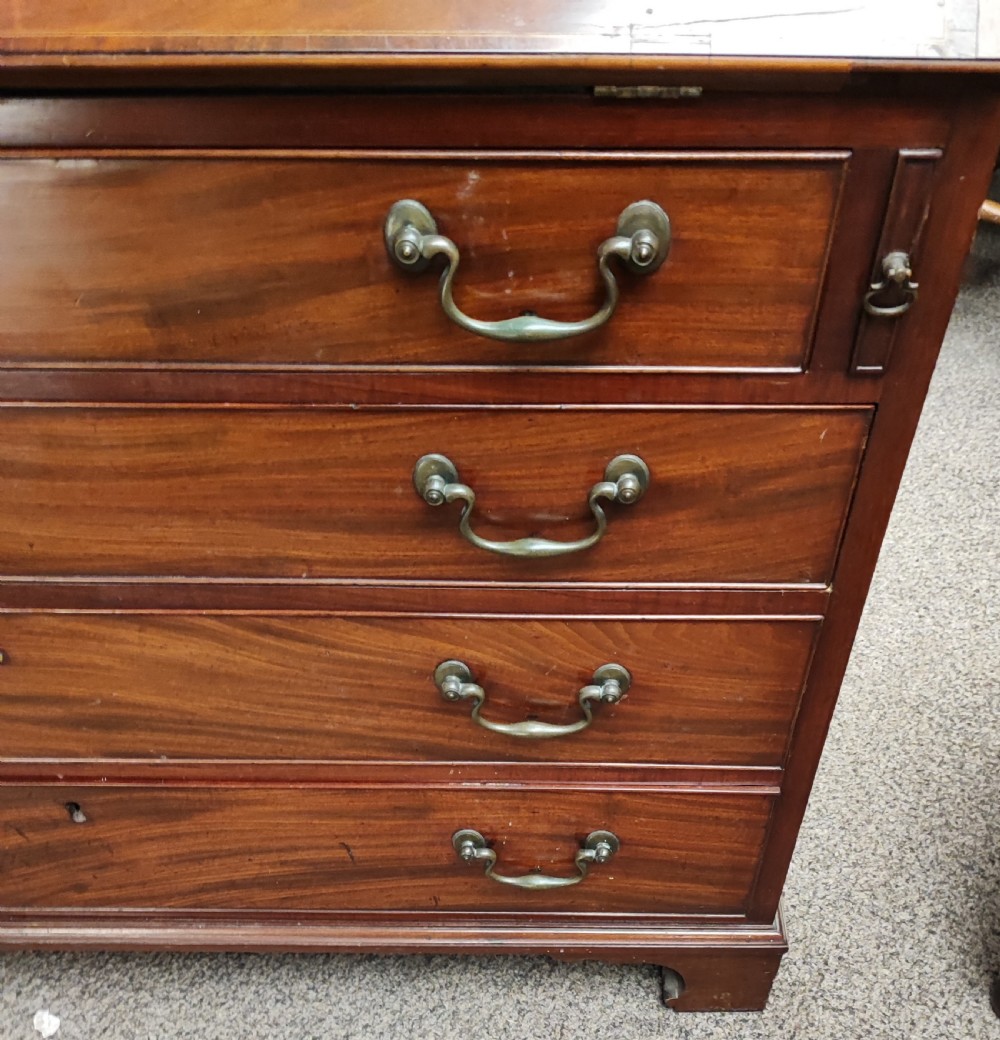 A quality Georgian mahogany bureau. View XII