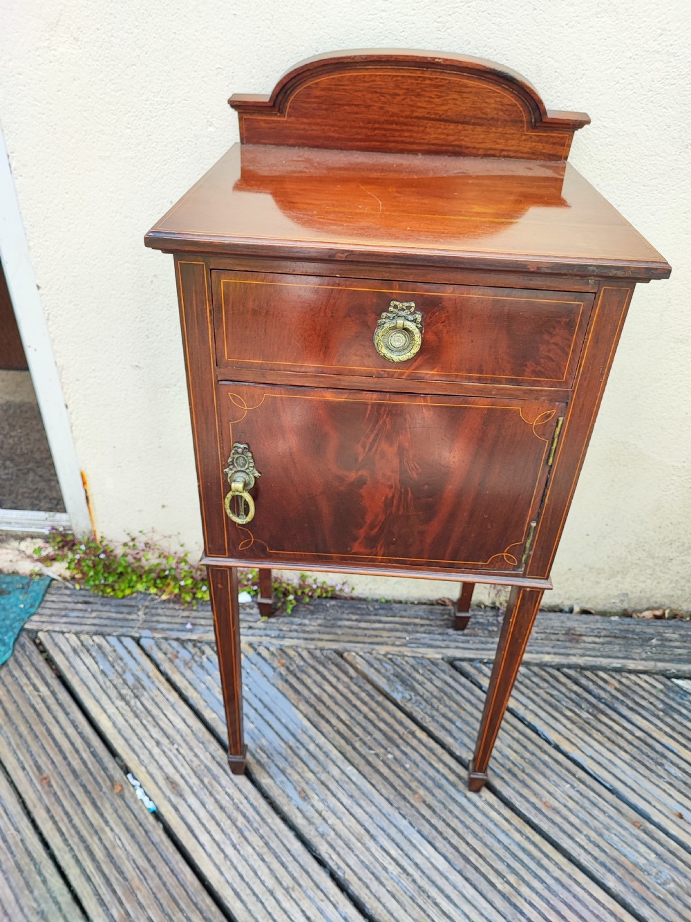Quality Edwardian mahogany inlaid bedside cabinet. View III