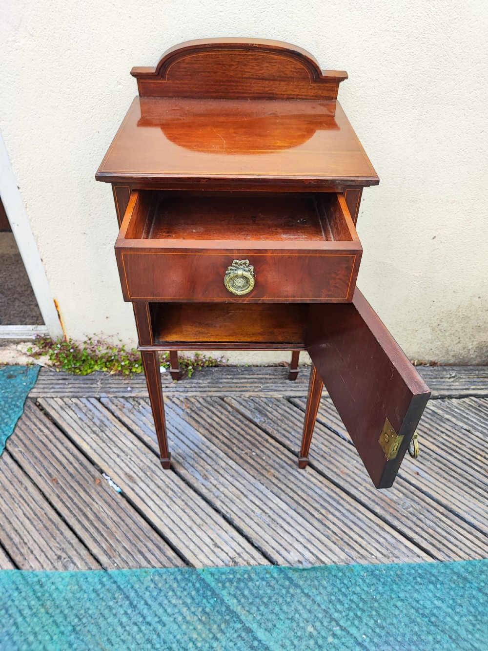 Quality Edwardian mahogany inlaid bedside cabinet. View VII