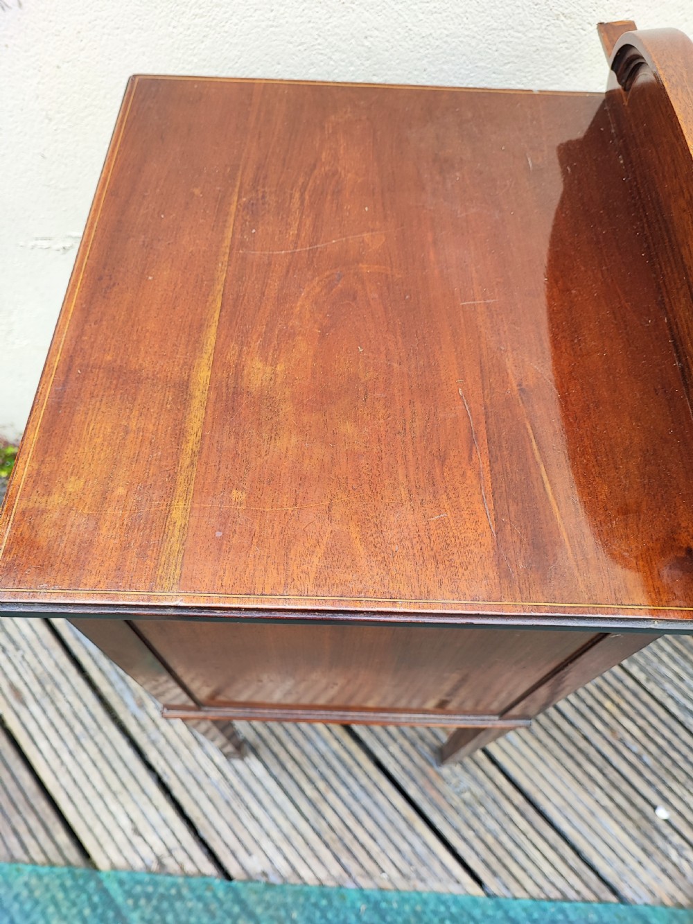 Quality Edwardian mahogany inlaid bedside cabinet. View VIII