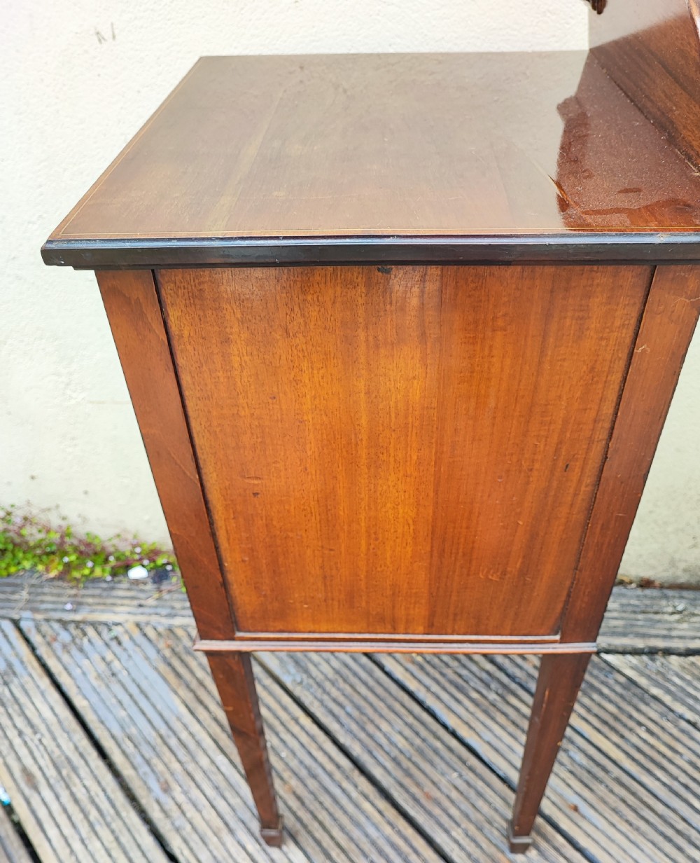 Quality Edwardian mahogany inlaid bedside cabinet. View IX