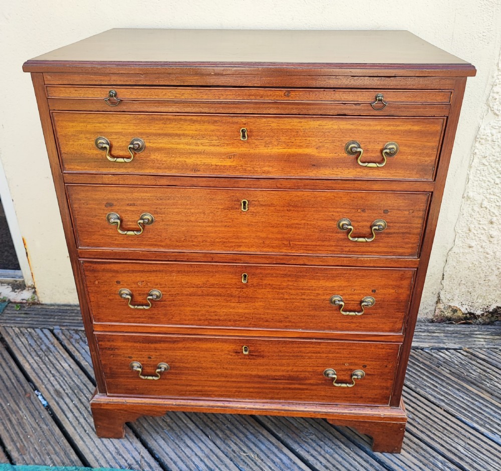 Antique small mahogany chest of drawers. View IV