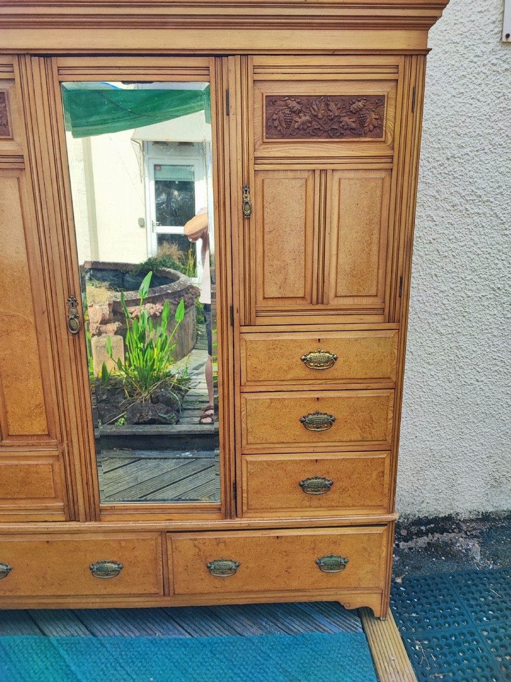 Superb Victorian walnut 3 door combination wardrobe. View II