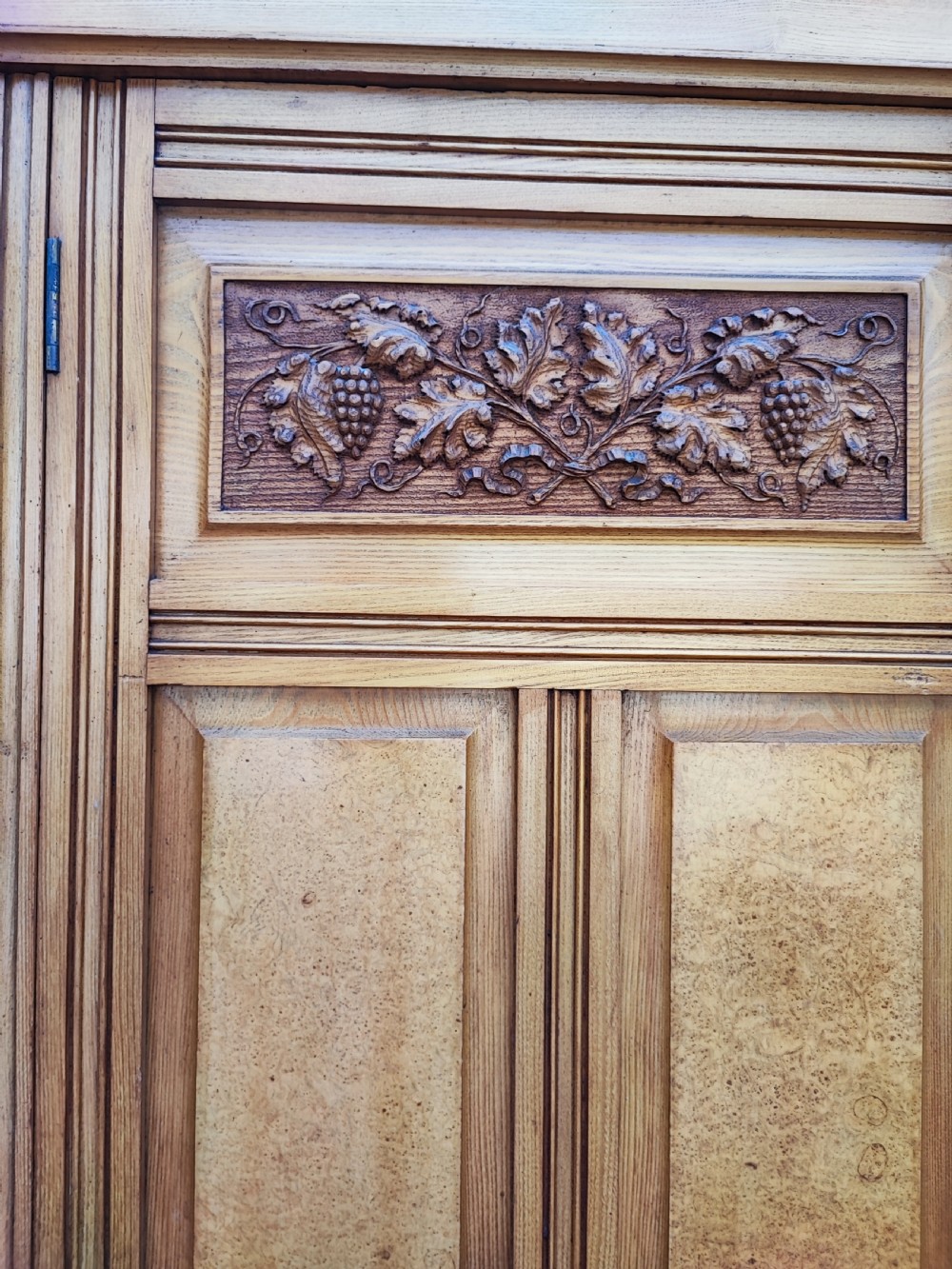 Superb Victorian walnut 3 door combination wardrobe. View VI