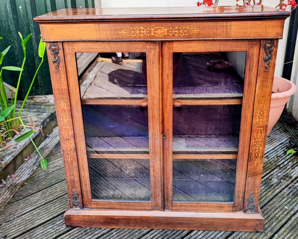 Victorian inlaid and burr walnut 2 door pier display cabinet.