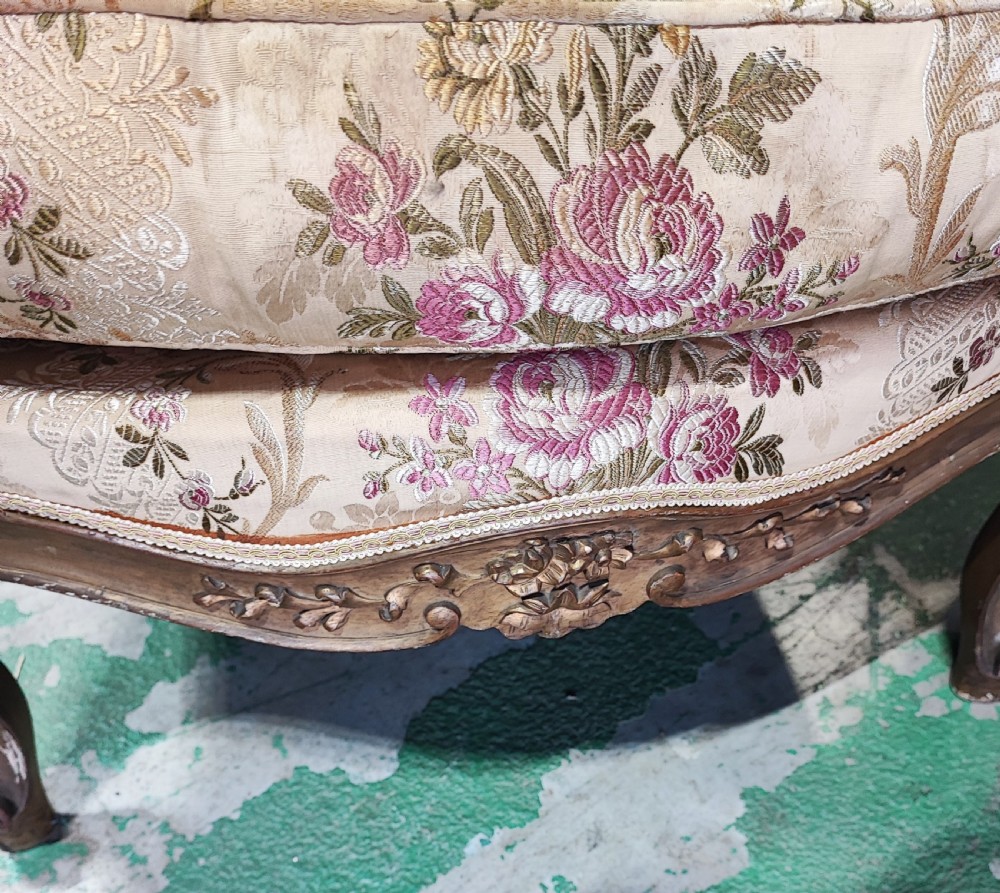 Superb pair of carved giltwood French armchairs. View VI