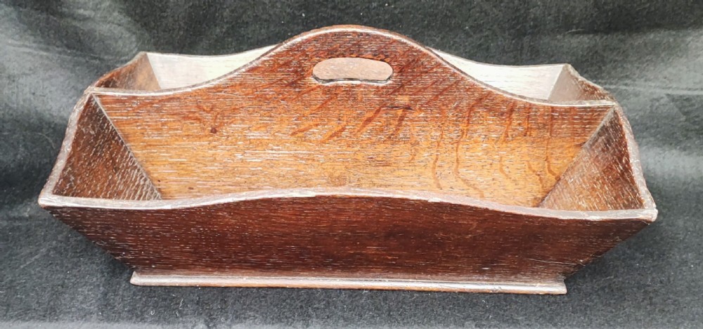 Georgian oak cutlery tray View V