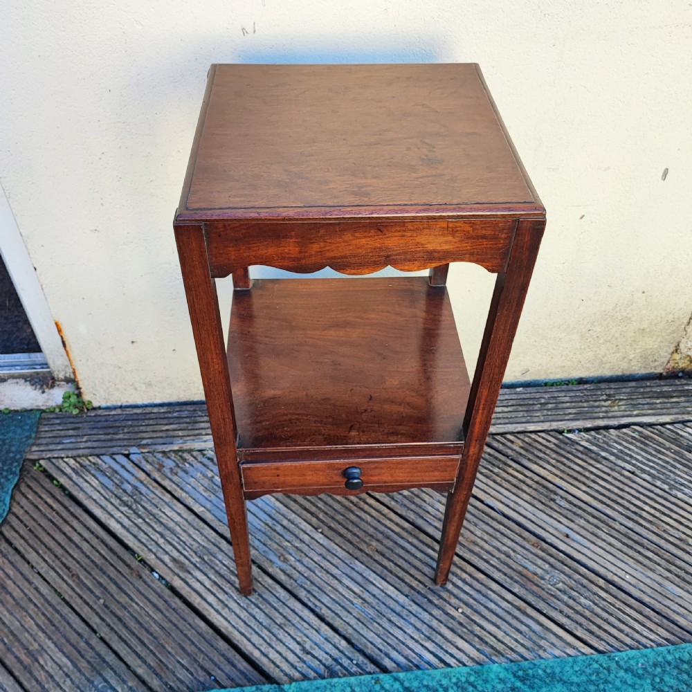 Georgian mahogany bedside table or lamp table View V