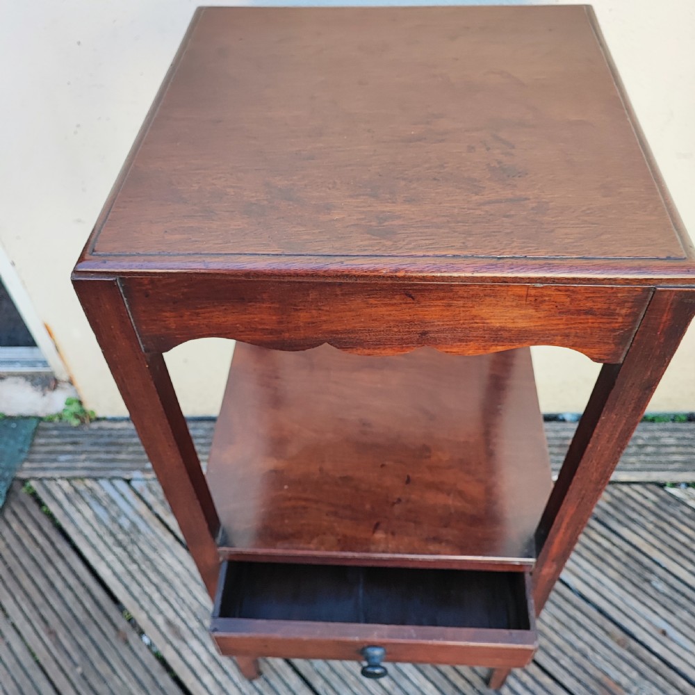 Georgian mahogany bedside table or lamp table View VI