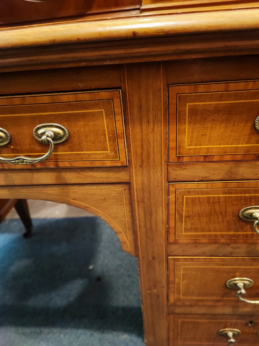 Superb Edwardian dressing table by London maker View XI