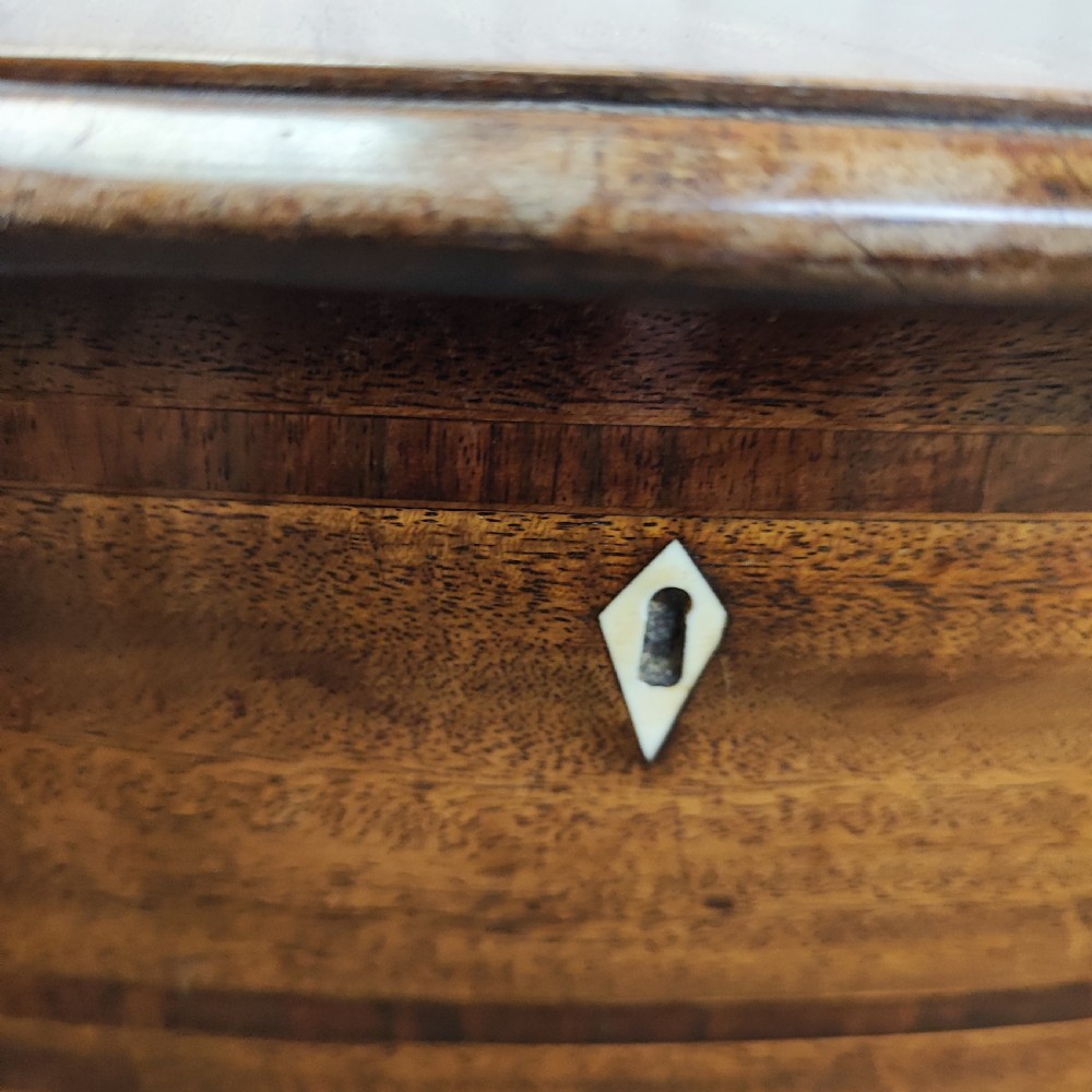 Superb Georgian inlaid mahogany Pembroke table View III