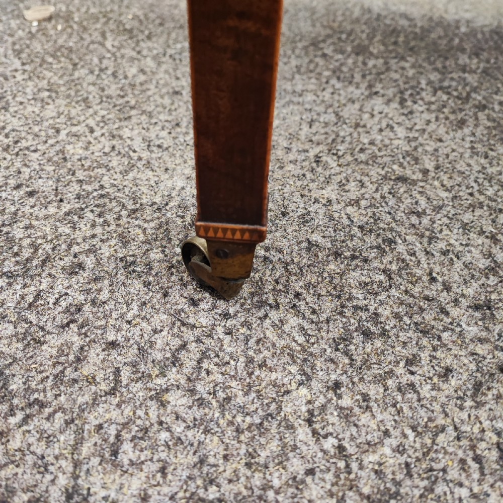 Superb Georgian inlaid mahogany Pembroke table View IX