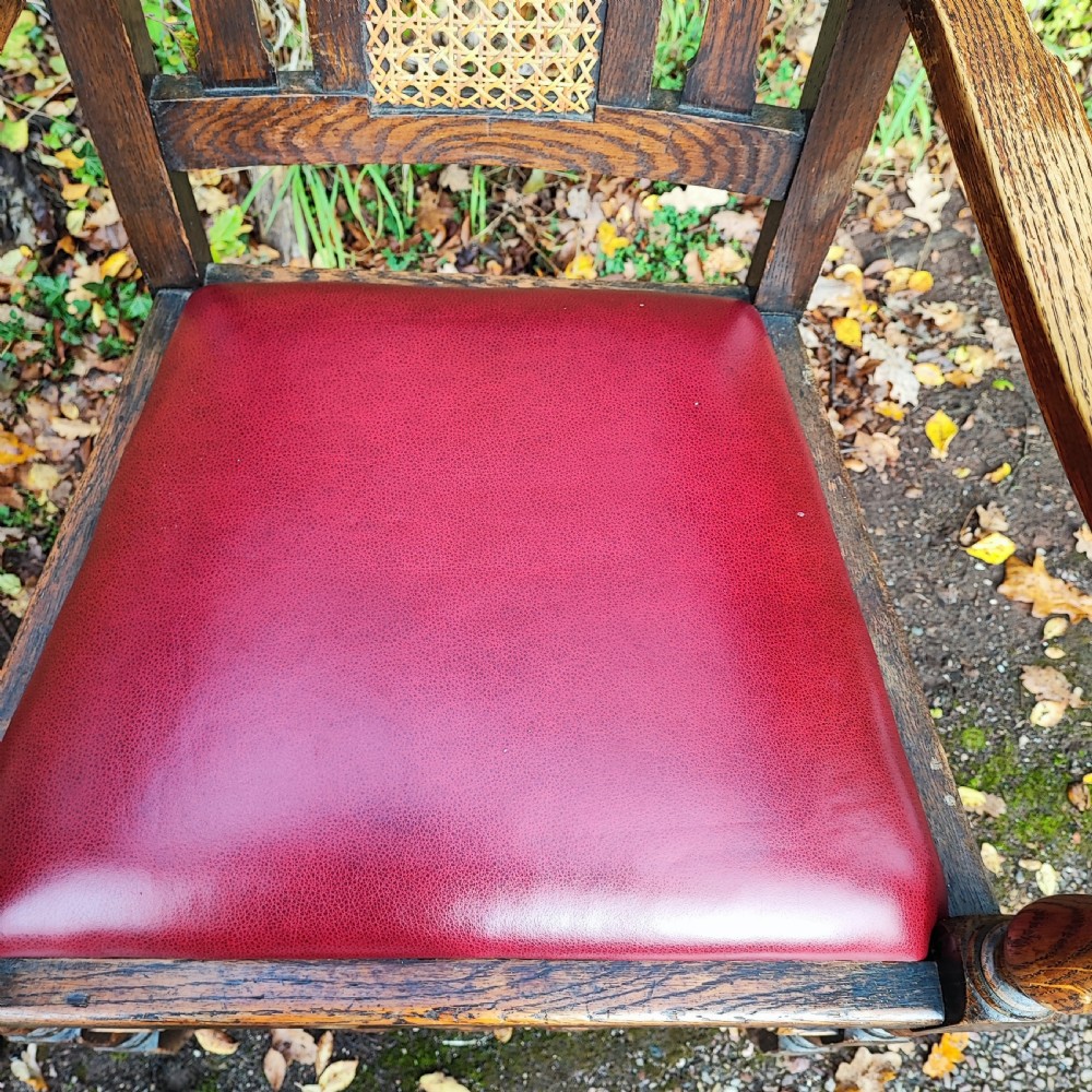 Good antique pair of oak arm chairs  View VII
