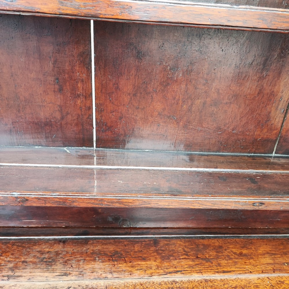 Good Georgian oak dresser View IV