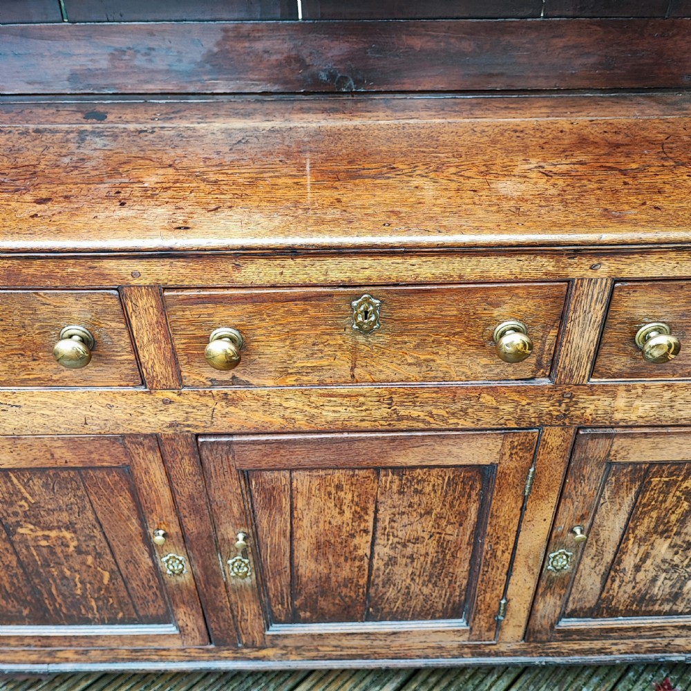Good Georgian oak dresser View IX