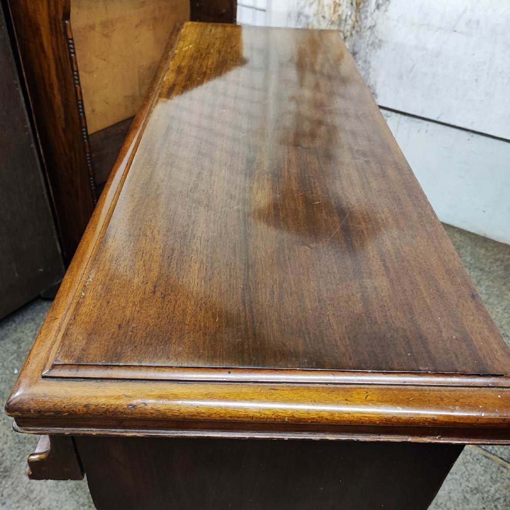 Victorian mahogany side cabinet View VI
