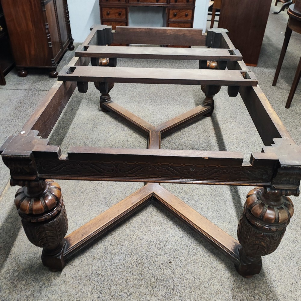 Superb oak dining table and 8 matching chairs View XIV