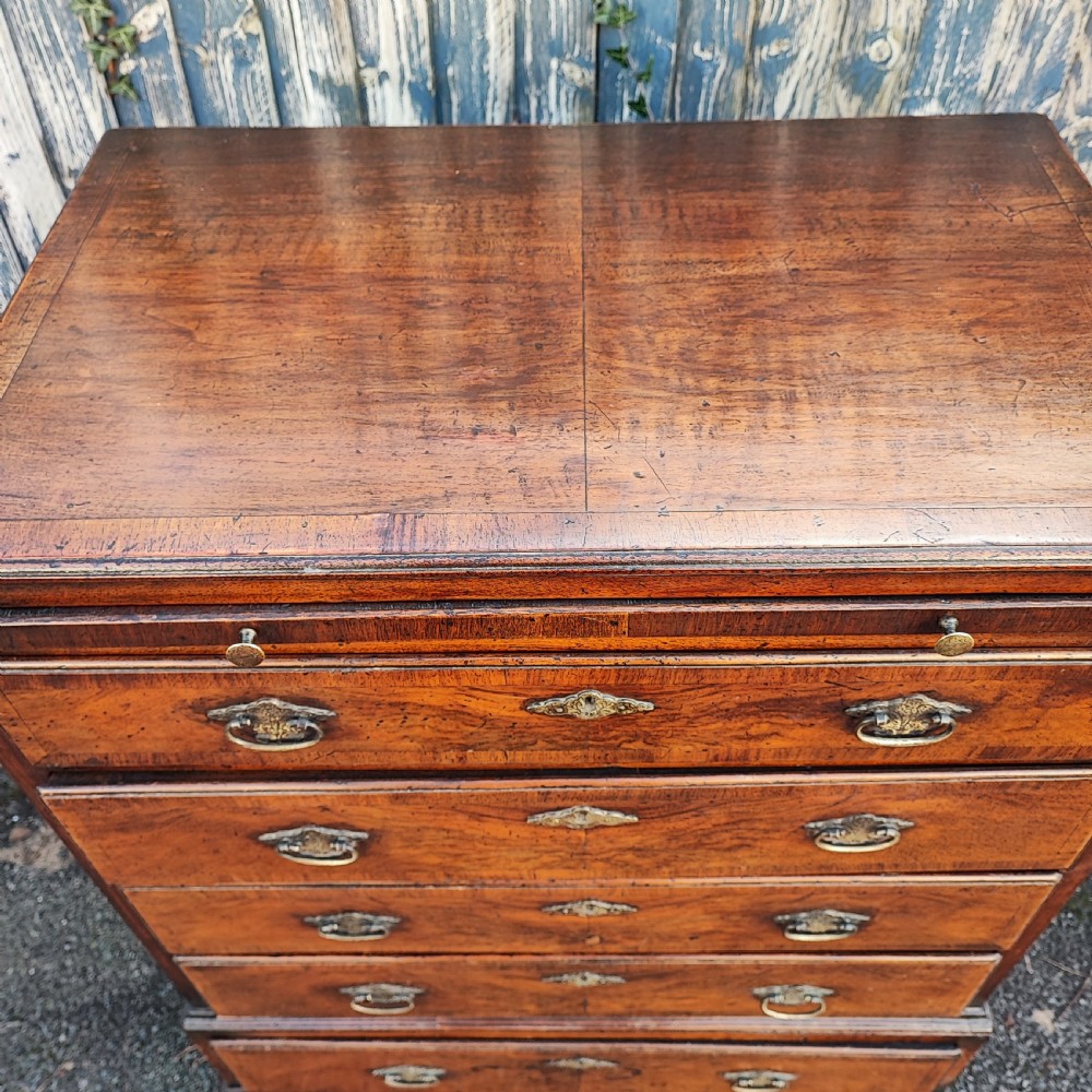 Fine Antique walnut  chest of drawers  View II