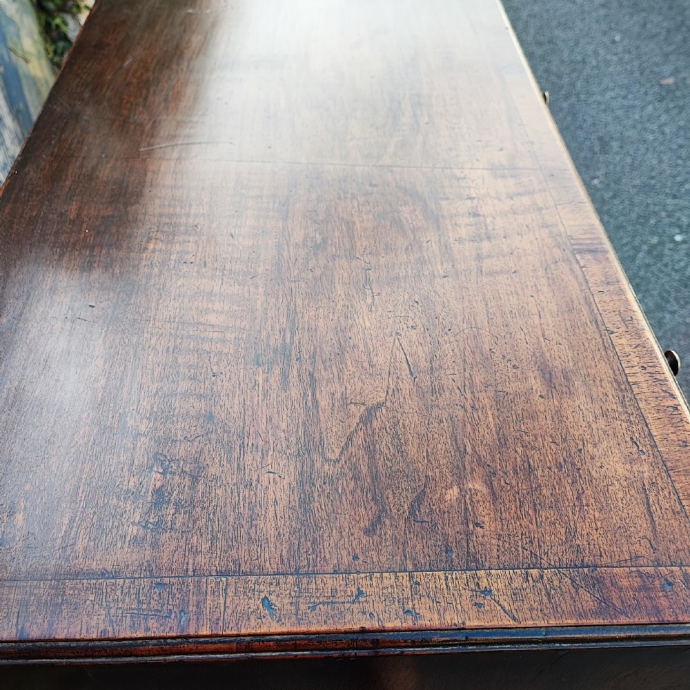 Fine Antique walnut  chest of drawers  View VIII