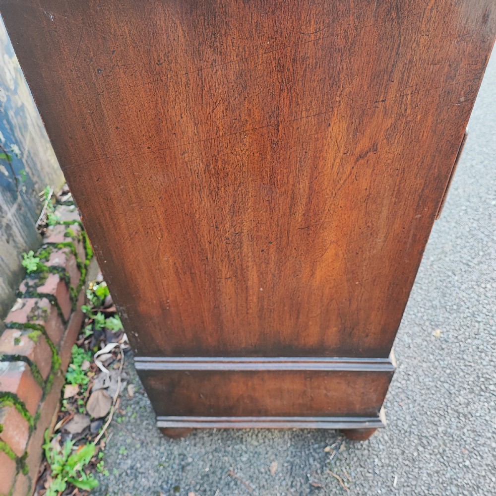 Fine Antique walnut  chest of drawers  View IX