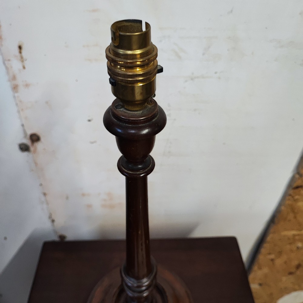 Edwardian table lamp View V