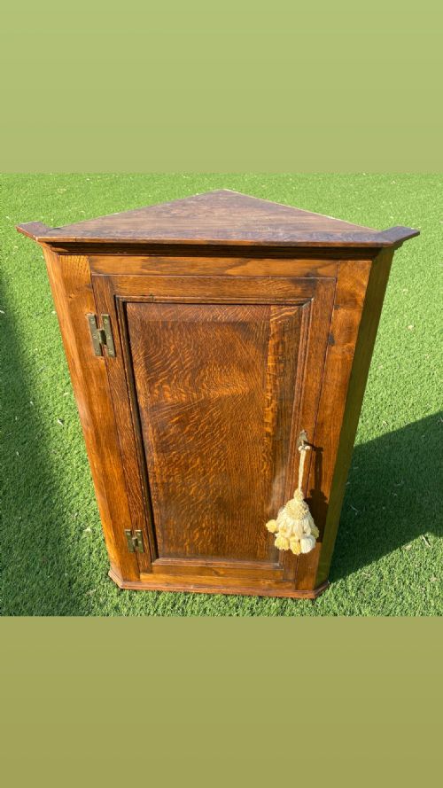 OAK CORNER CUPBOARD - ADDITIONAL PHOTO 3