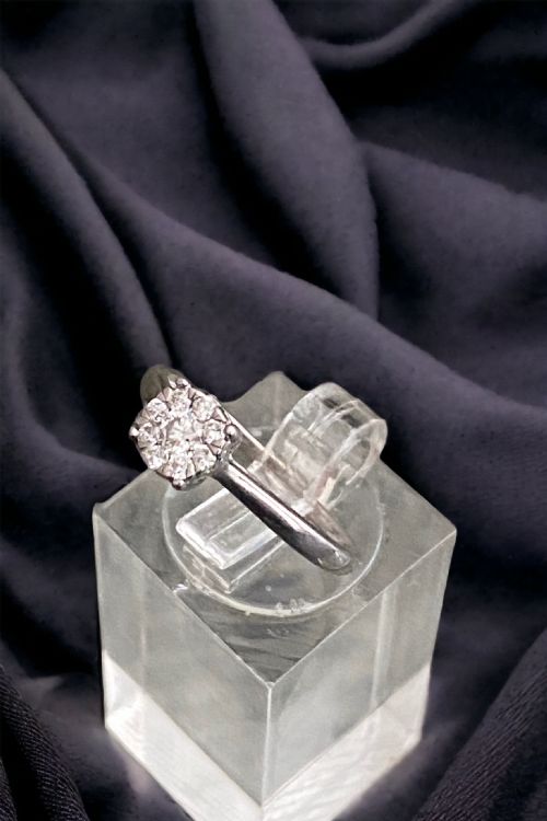 WHITE GOLD AND DAISY DIAMOND RING - ADDITIONAL PHOTO 3