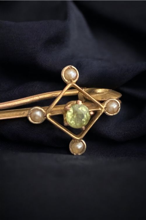 ANTIQUE GOLD BROOCH PERIDOT AND SPLIT PEARLS - ADDITIONAL PHOTO 1