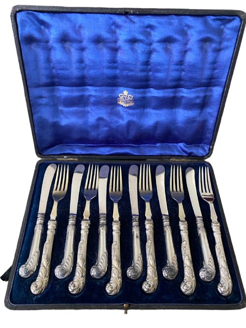 Antique Silver Pistol Grip Cutlery Boxed Set for Six