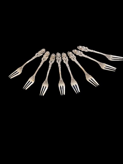SET OF EIGHT ANTIQUE GERMAN SILVER HILDESHEIM ROSE CAKE FORKS - ADDITIONAL PHOTO 3