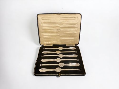 MAPPIN AND WEBB BOXED SET OF SIX LOBSTER PICKS - ADDITIONAL PHOTO 6