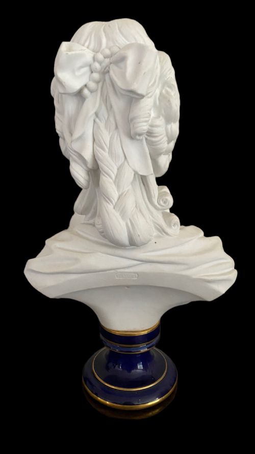 SEVRES PORCELAIN BUST OF MARIE ANTOINETTE - ADDITIONAL PHOTO 1